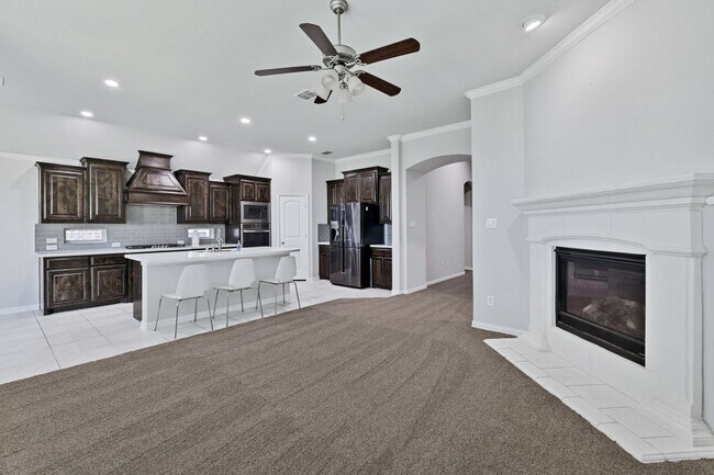 Building Photo - 16117 Gladewater Terrace