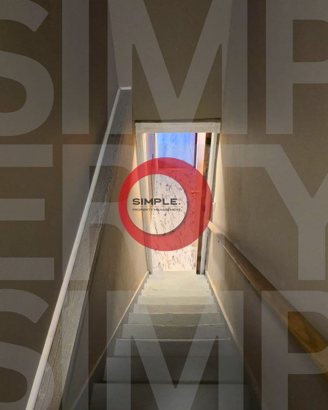 Building Photo - 5 Bedroom 1.5 bath house