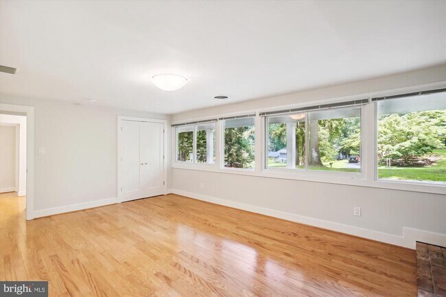 Building Photo - 8206 Stone Trail Dr