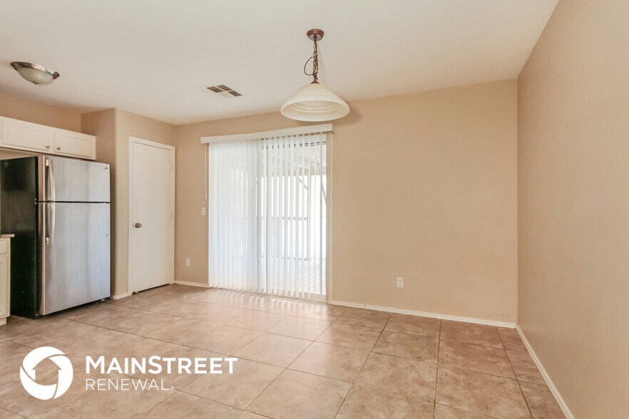 Building Photo - 22542 W Cocopah St