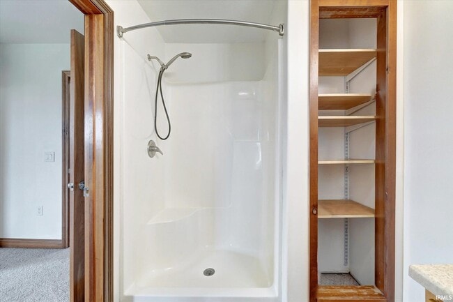 Building Photo - 4693 N State Rd 43