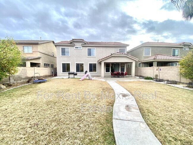Building Photo - 44342 Yucca Ln