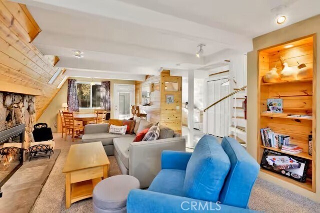 Building Photo - 1033 Wendy Ave