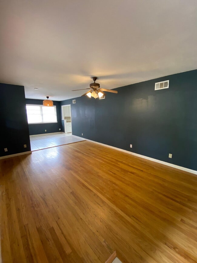Building Photo - 3104 46th St