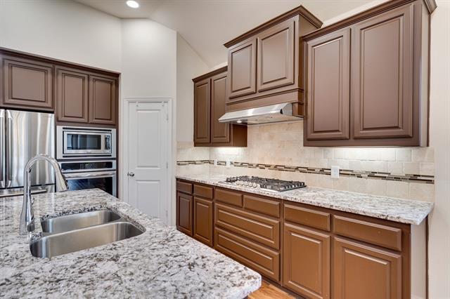 Building Photo - 9916 Echo Summit Dr