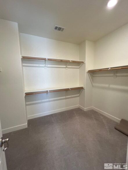 Building Photo - 9722 Quartette Dr