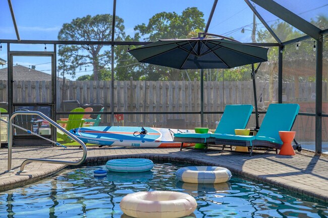 Building Photo - 428 46th St NW