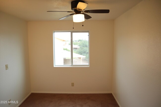 Building Photo - 4241 Plaza Oro Loma