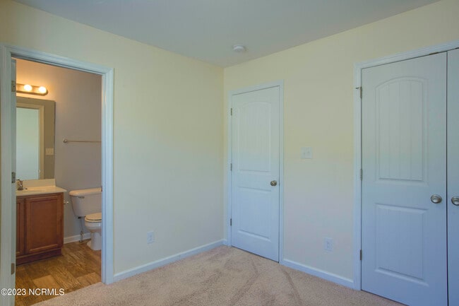 Building Photo - 113 Beacon Woods Dr