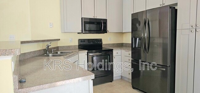 Building Photo - 848 Gem Ct