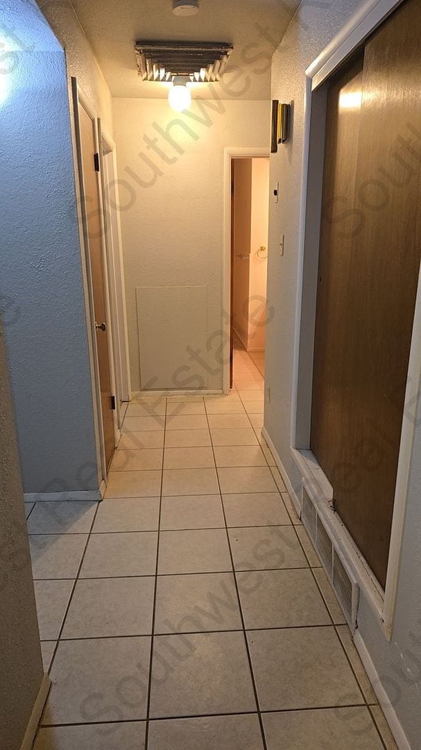 Building Photo - charming 3 bedroom 1 bath home.