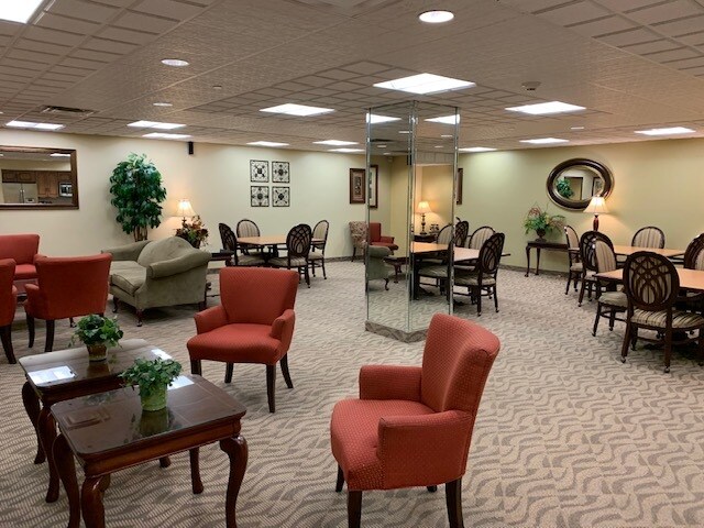 Gathering Room - 400 E Colonial Dr