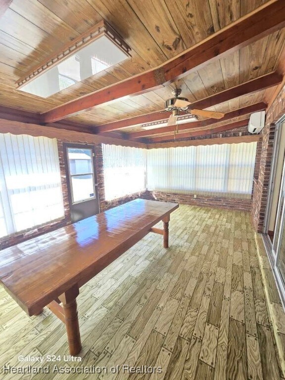 Building Photo - 3505 Golfview Rd