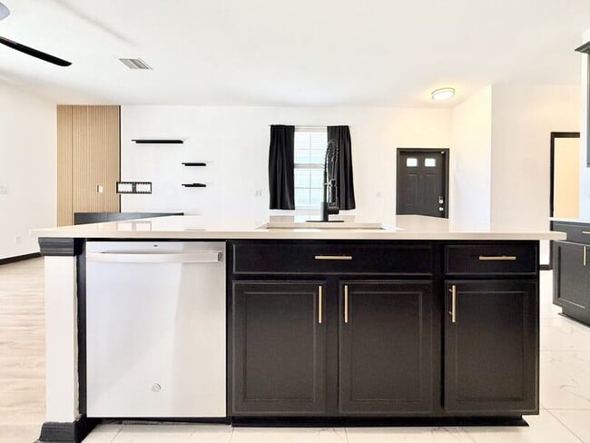 Building Photo - 4978 White Sanderling Ct