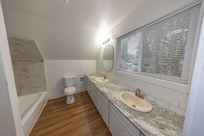 Building Photo - Updated 3 Bed, 2 Bath Home with RV/Trailer Parking – 1,962 Sq Ft, No HOA