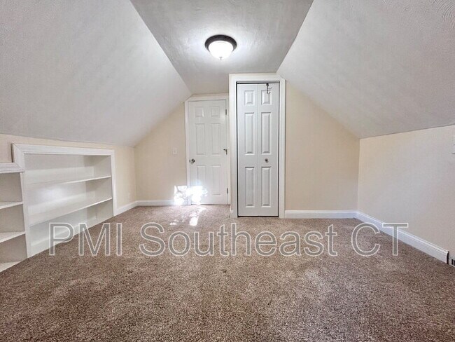 Building Photo - 39 Virginia Rd