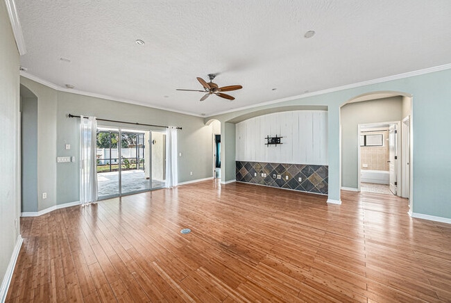 Building Photo - 1843 Mira Lago Cir