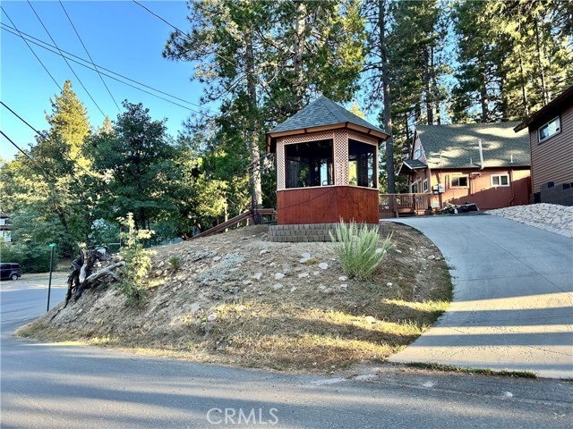 Building Photo - 2242 Deep Creek Dr