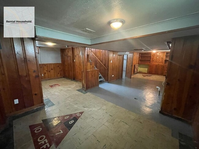 Building Photo - Cozy 3-Bedroom Bungalow for Rent: A Perfect Place to Call Home (SECTION 8-Preferred)