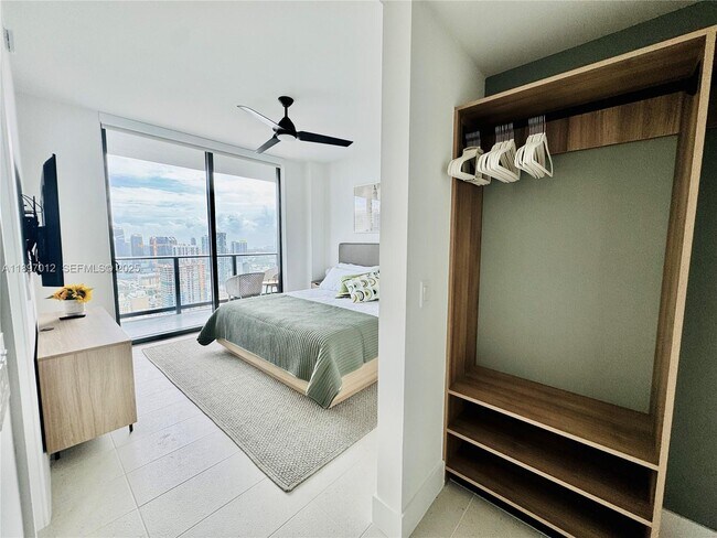 Building Photo - 159 NE 6th St