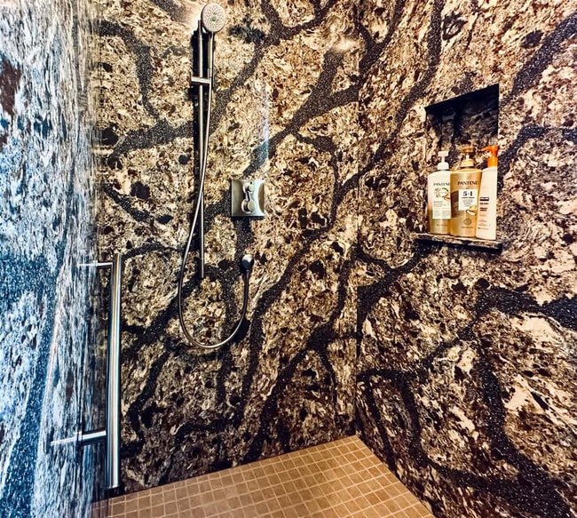 Building Photo - 1196 Place Rd