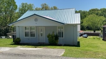 Building Photo - 711 Anton St