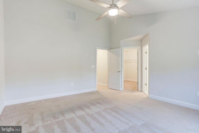Building Photo - 15392 Ballerina Lp