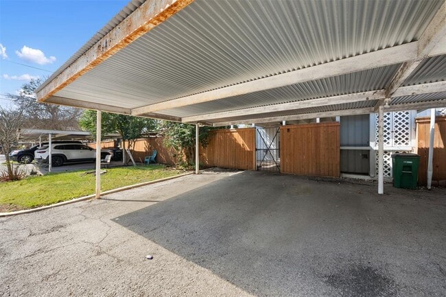 Building Photo - 6107 Bullard Dr