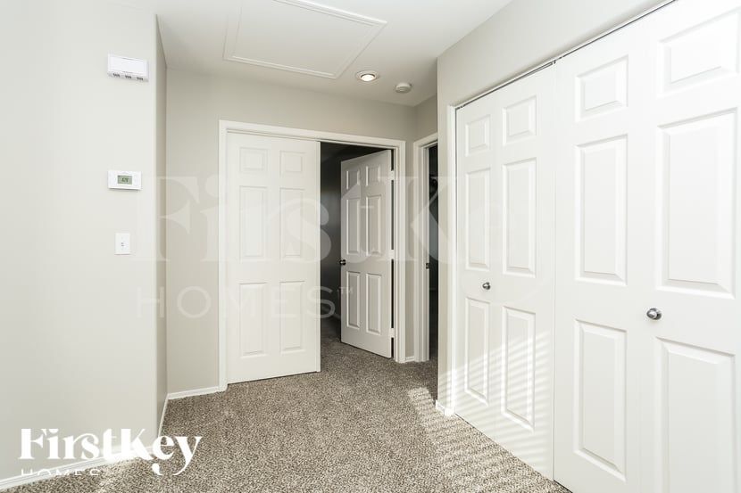 Building Photo - 7225 N Harbow Ridge Pl