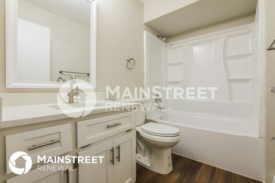 Building Photo - 5004 Bonnet Ave