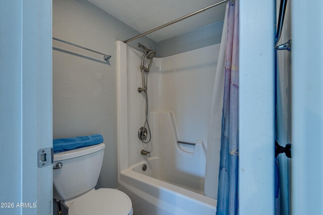 Building Photo - 4150 E Cactus Rd