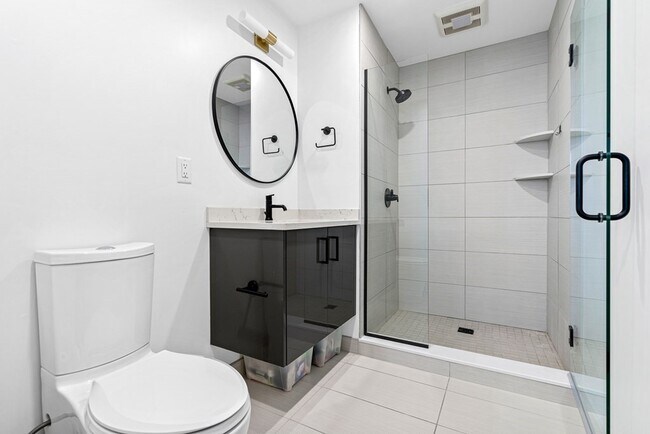 Building Photo - 71 Border St