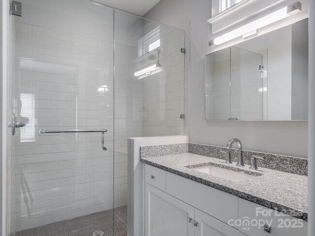 Building Photo - 1505 Seigle Ave