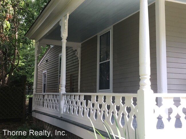 Building Photo - 4 br, 3 bath House - 205 W Baker Street