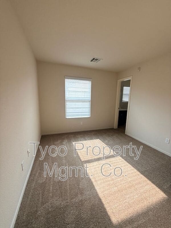 Building Photo - 1936 Caminito Alcala