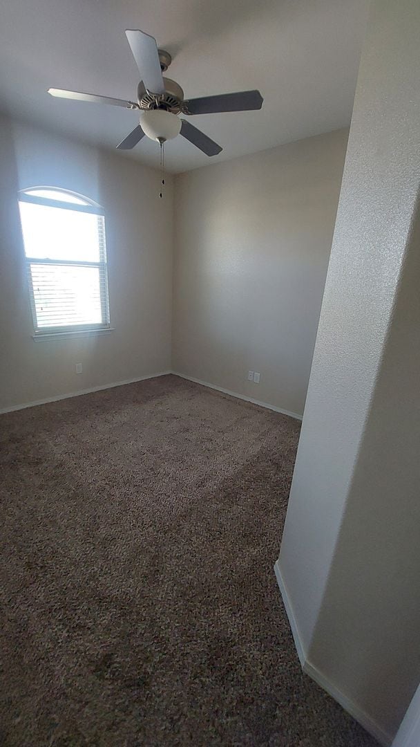 Building Photo - Backyard Oasis!!!  Beautiful 4 bedroom 2.5 bathroom 2 story home on corner lot!