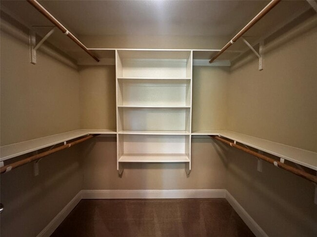 Building Photo - 1216 W 22nd St