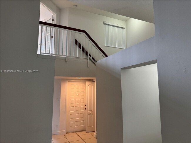 Building Photo - 13910 SW 91st Terrace