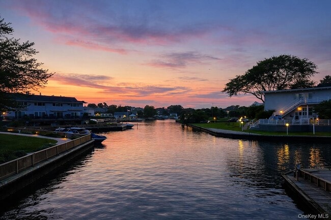 Building Photo - 3013 Mitchell Rd