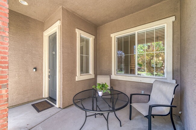 Building Photo - 10577 Eagle Falls Way