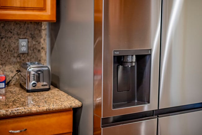 Building Photo - Furnished 3BR Glendora Home | Quiet Retreat + Parking