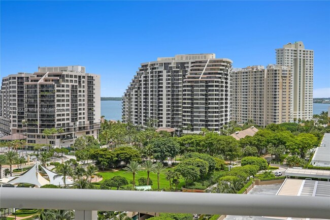 Building Photo - 901 Brickell Key Blvd