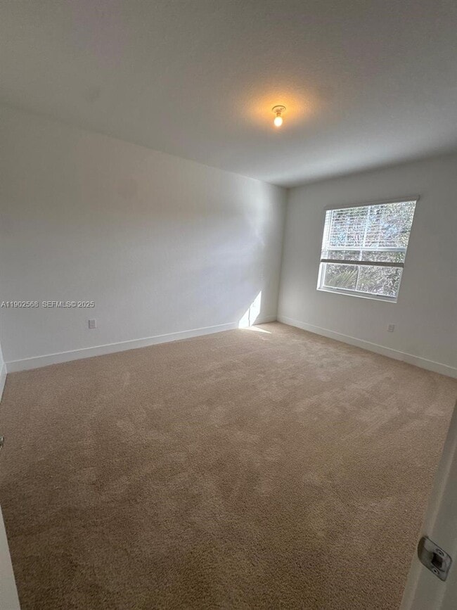 Building Photo - 17108 SW 2nd Cir