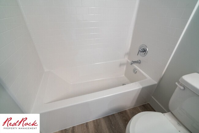 Building Photo - Innovative Design! 4 Bedroom Home in the Beautiful Desert Playa Community