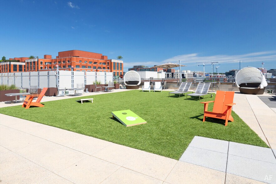 Building Photo - 360 H St NE