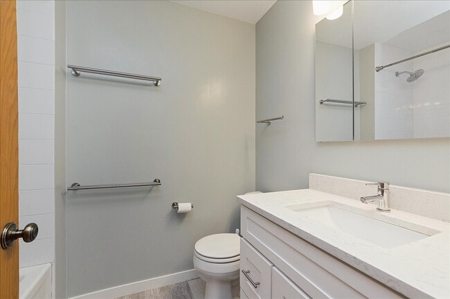 Building Photo - 7440 W Manitoba Dr