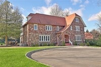 Building Photo - 245 Townline Rd