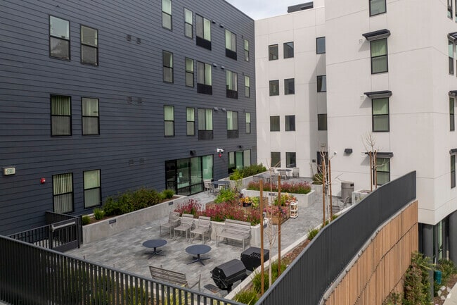 Building Photo - Mesa Terrace