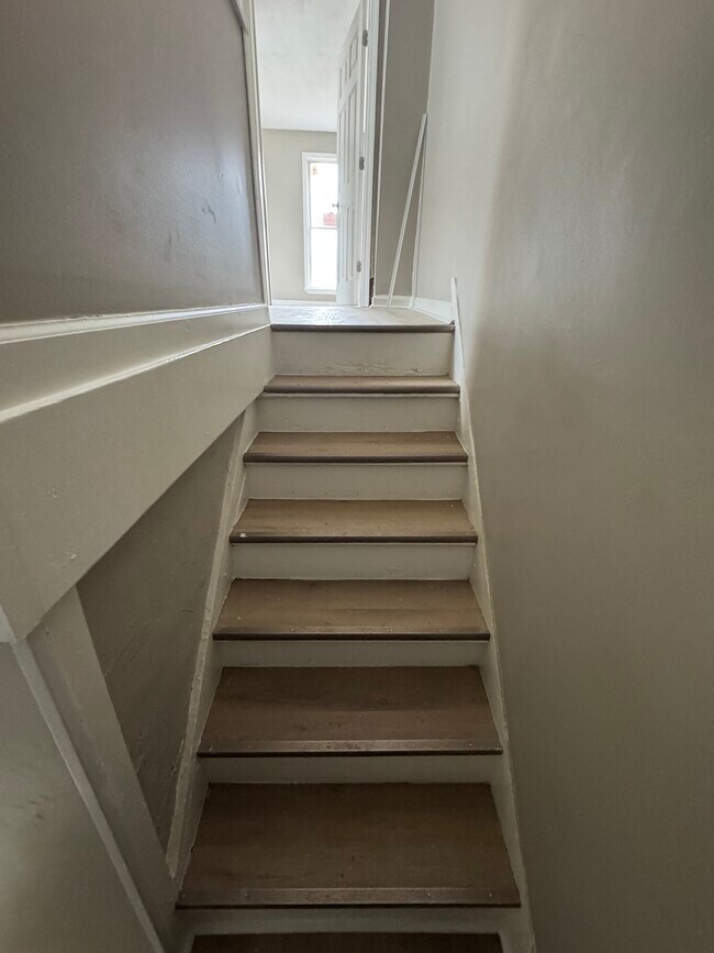 Building Photo - 525 Baltimore St