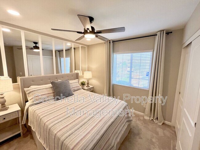 Building Photo - 84131 Azzura Way